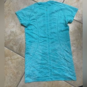 Lululemon blue shirt